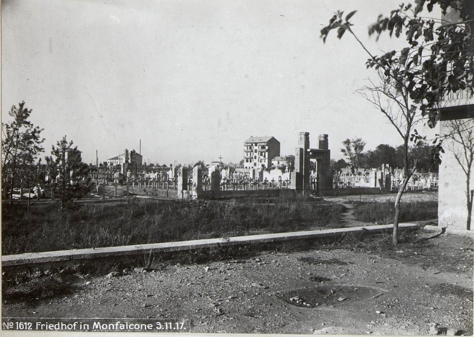Friedhof in Monfalcone 3.11.17. (BildID 15607711)