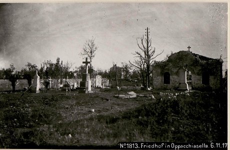 Friedhof in Oppacchiasella. (BildID 15737432) photo