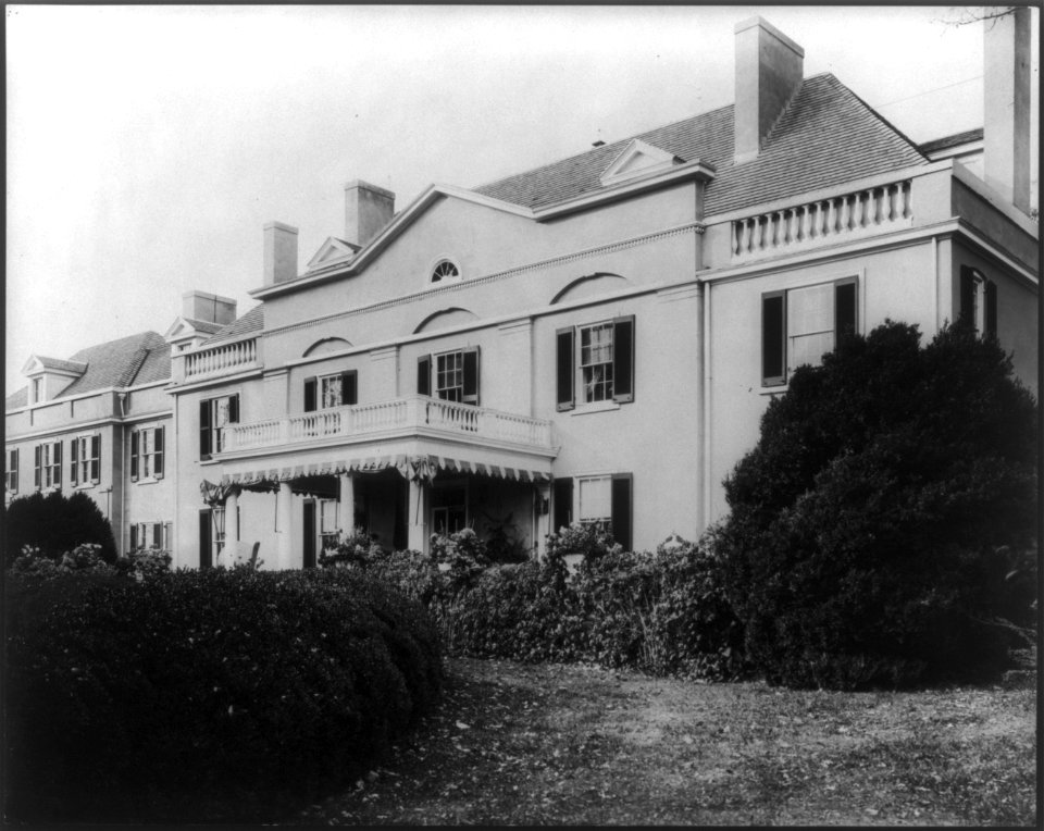 Friendship House LCCN2001698399