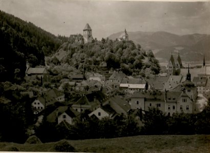 Friesach, Blick auf den Markt mit Schloss Petersberg. (BildID 15509410)