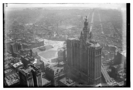 From Woolworth Bldg. LCCN2014708790