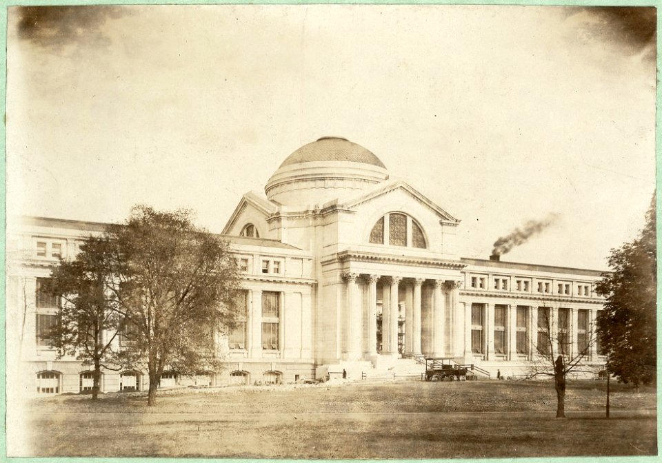Front view of the National Museum (now the Museum of Natural History), Washington, D.C. LCCN2002695411