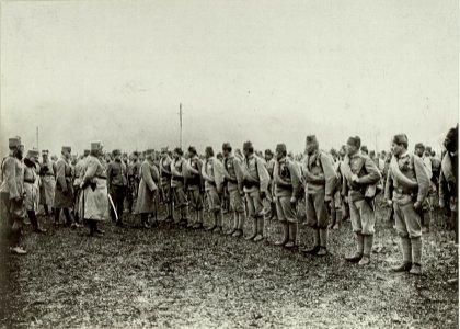 Frontreise des Armeeoberkommandanten Erzherzog Friedrich nach Kranjska Gora (Kronau) Kötschach, Dellach und Arnoldstein am 31.10.1915. Armeeoberkommandant Erzherzog Friedrich und General der Kavalleri (BildID 15462994)