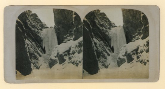 Frozen waterfall on Mt Stephen (HS85-10-19331) original