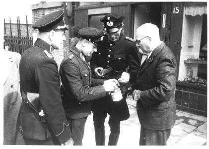 Frontzorgcollecte - Fotodienst der NSB - NIOD - 79896