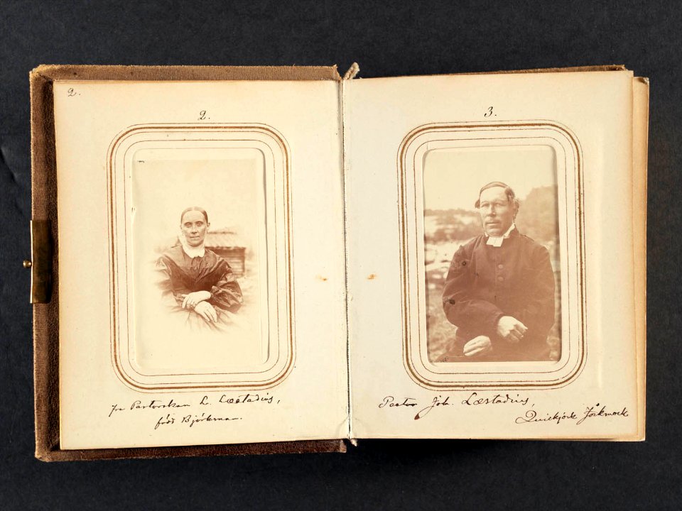 Fru pastorskan L Læstadius, född Björkman. Lotten von Düben 1868 - Nordiska Museet - NMA.0033084 2