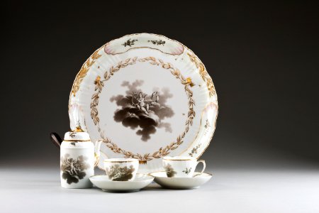 Frukostservis för två från 1700-talets slut gjord av Kongelig Dansk Porcelainsfabrik - Hallwylska museet - 93920