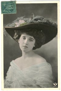 FRÉVALLES W. 236. Photo Reutlinger