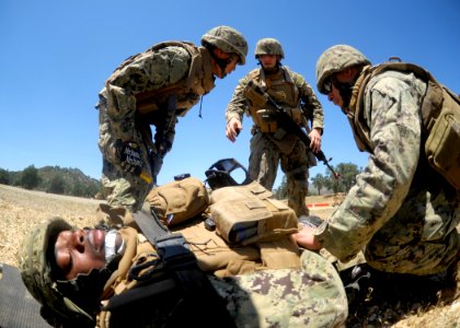 FTX 13 - CSE conducts bridge recon, medevac 130516-N-VN372-005