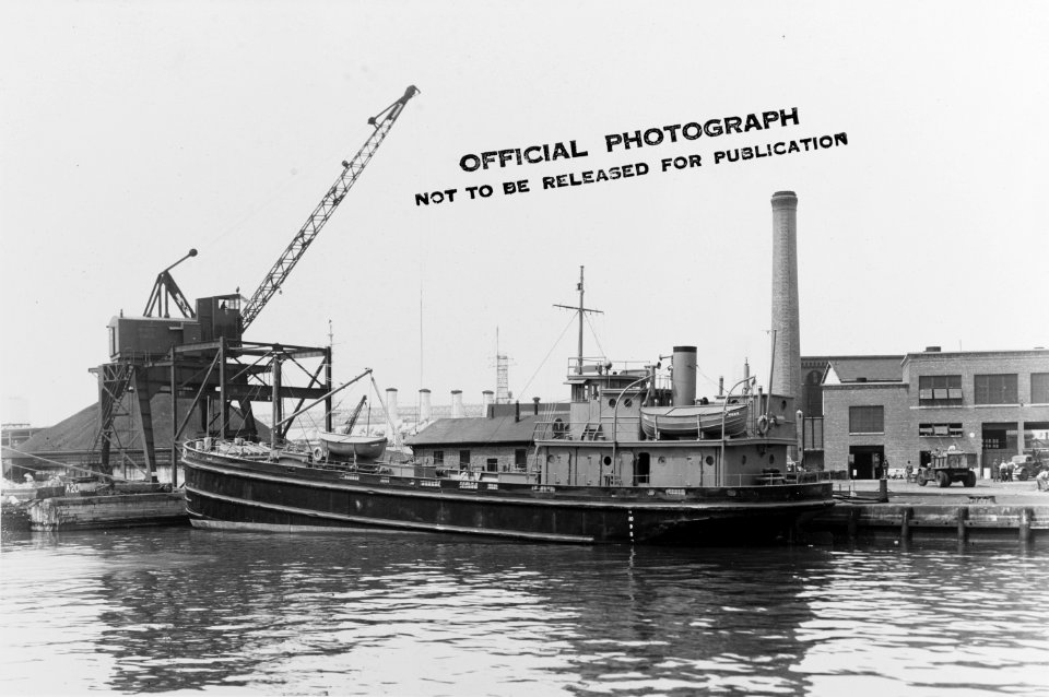 Fuel oil barge YO-50 - 19-N-24233