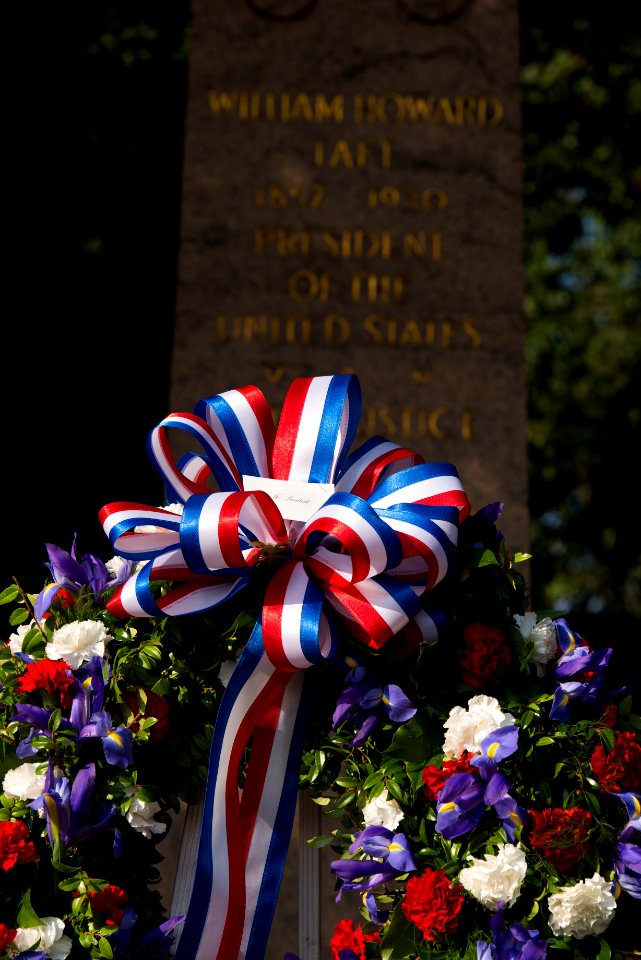 Full Honor Wreath-Laying ceremony to honor 27th President of the United States William H. Taft’s birthday in Arlington National Cemetery (29667313996)
