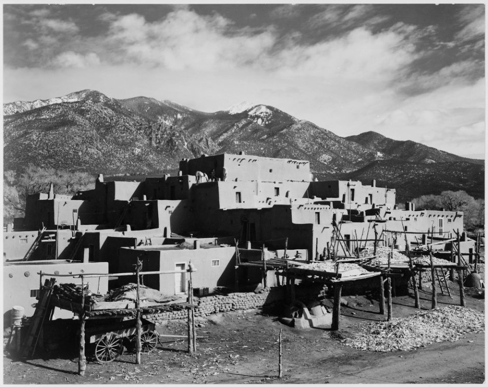 Full view of city, mountains in background, Taos Pueblo National Historic Landmark, New Mexico, 1941., 1941 - NARA - 519984