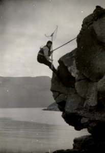 Fuglemand på fjeldside i Færøerne (DNT-118264)