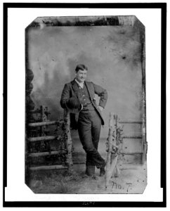 Full-length portrait of a man LCCN2006689630