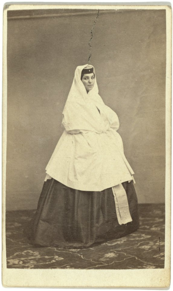 Full-length portrait of Georgian woman, facing right LCCN99615598