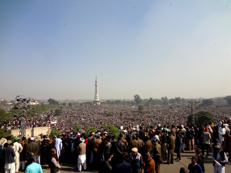 Funeral Khadim Hussain Rizvi 4