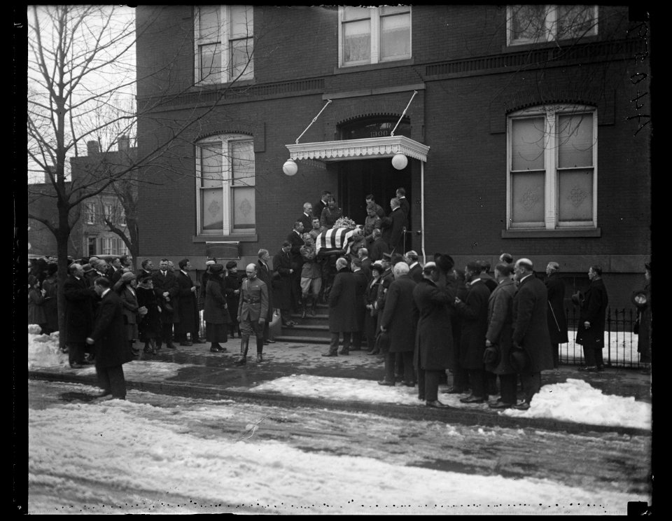 Funeral LCCN2016891225