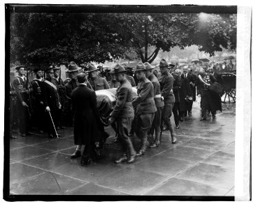 Funeral of Count Macchi de Cellere LCCN2016819778
