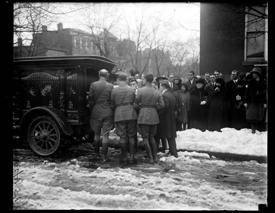 Funeral LCCN2016891224