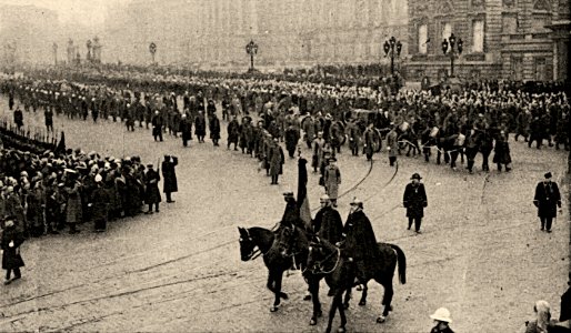 Funérailles du Roi Albert - 22 février 1934 - Le char funèbre quitte le Palais Royal