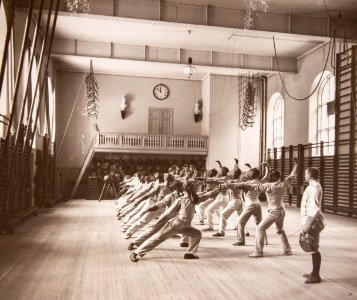 Fäktning Gymnastiska Centralinstitutet Stockholm ca 1920, gih0075 photo