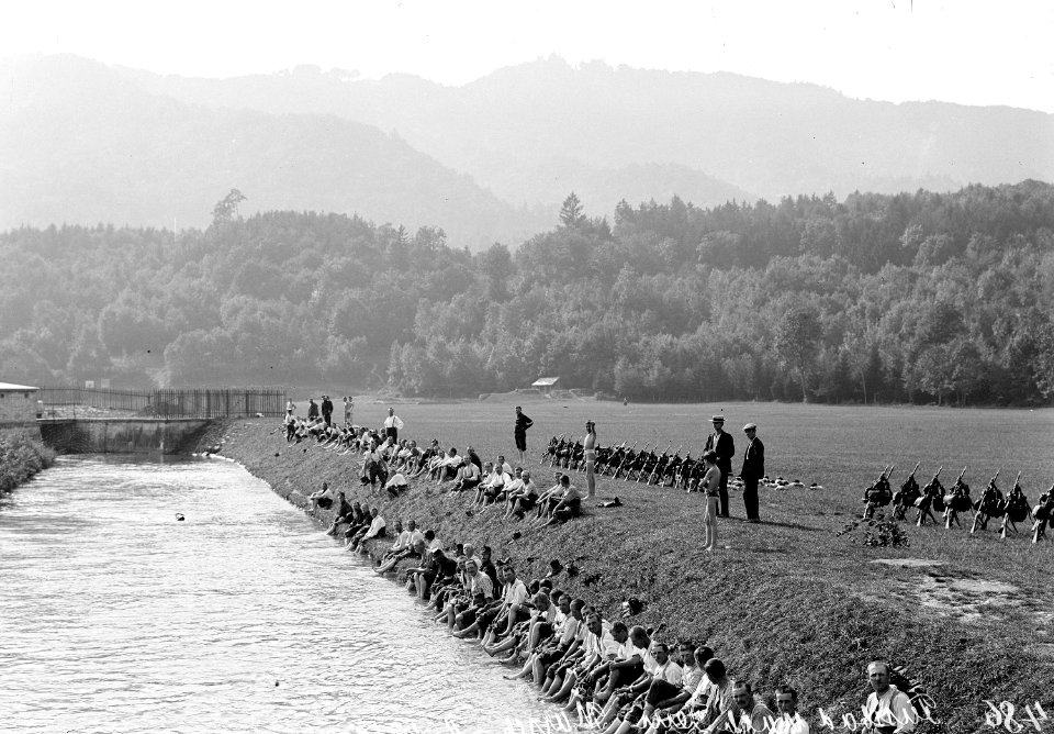 Fussbad für Rekruten - CH-BAR - 3237505