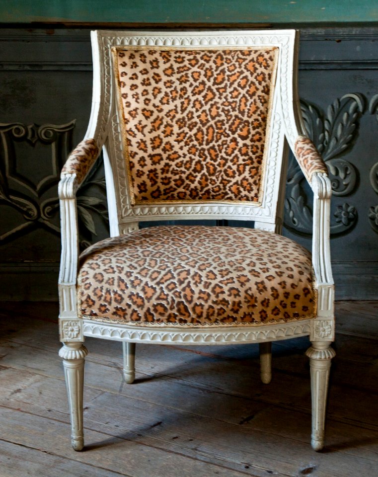Fåtölj med leopardmönster - Skoklosters slott - 92414