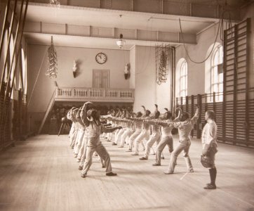 Fäktning Gymnastiska Centralinstitutet Stockholm ca 1920, gih0073 photo