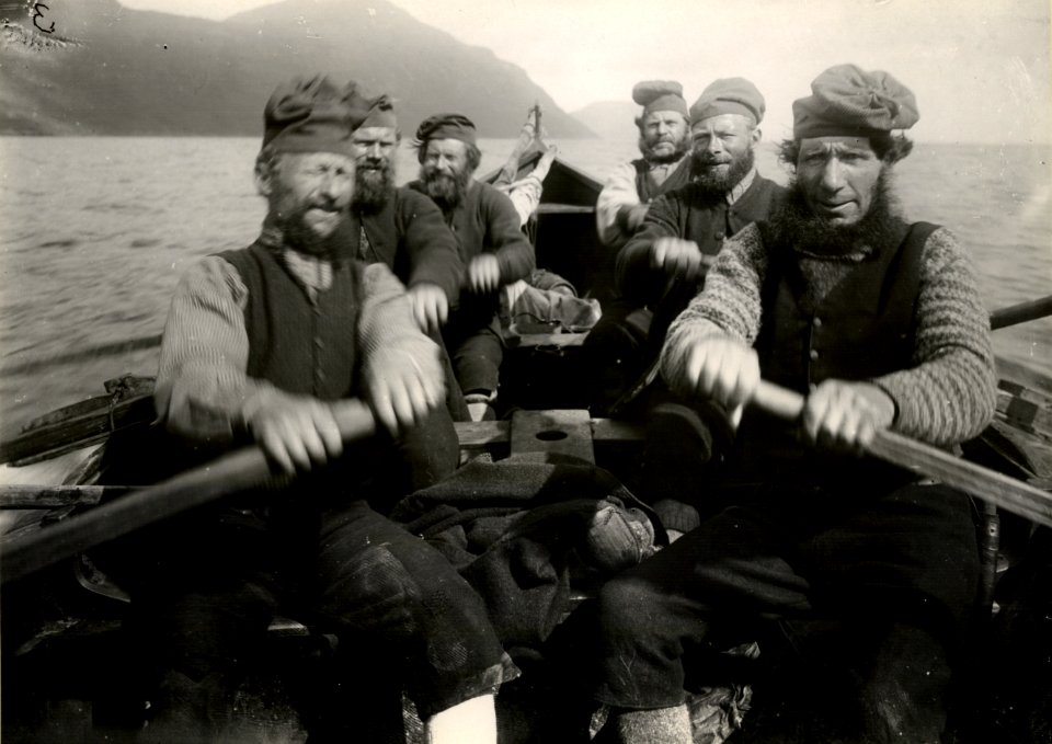 Færøsk fiskebåd (DNT-71326)