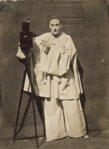 Félix Nadar - Pierrot the photographer - Google Art Project