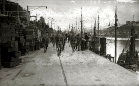 Grupo de soldados del bando republicano (2 de 6) - Fondo Car-Kutxa Fototeka