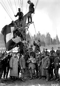 Gruppenbild der Montagemannschaft - CH-BAR - 3238346