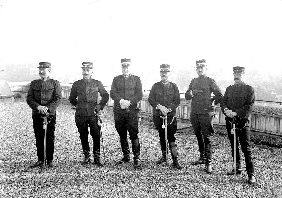 Gruppenbild von Kriegskommissären - CH-BAR - 3237833