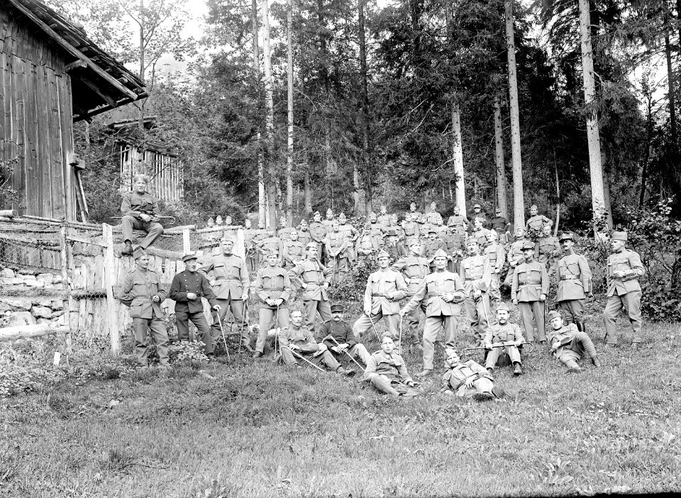 Gruppenbild der rekonvaleszenten Soldaten - CH-BAR - 3241417