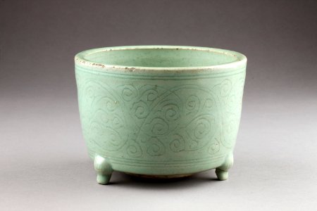 Grön rökelsebrännare från Kina, Yuan dynastin (1271-1368) - Hallwylska museet - 95510 photo