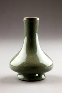 Grön vas från Kina gjord 1127-1279 - Hallwylska museet - 95508 photo