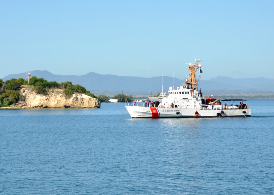 GTMO Provides Support to USCGC Sitkinak DVIDS345286