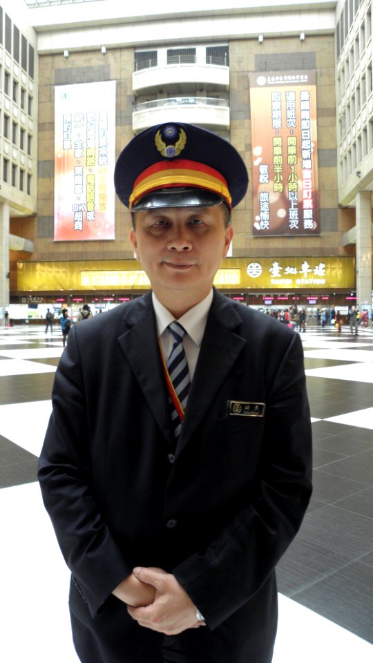 Gu Shihyan, station master of TRA Taipei Station 20130127