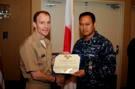 Guam Sailor awarded the Navy and Marine Corps Achievement Medal 150528-N-EC644-035