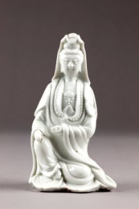 Guanyin barmhärtighetens gudinna gjord av porslin i Kina på 1600-talet - Hallwylska museet - 95576 photo