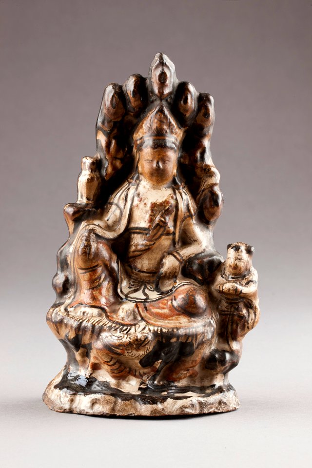 Guanyin, barmhärtighetens gudinna, figur - Hallwylska museet - 96202