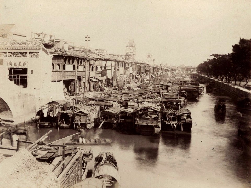 Guangzhou, Channel along Shameen by Lai Afong, c1880