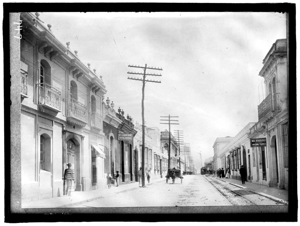 GUATEMALA. STREET SCENE, GUATEMALA CITY LCCN2016863539