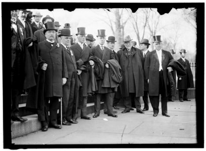 GUDE, WILLIAM F. OF D.C. GOVERNORS OF STATES LCCN2016864563