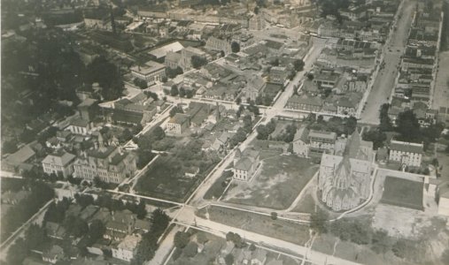 Guelph Ontario from the Air (HS85-10-36357)