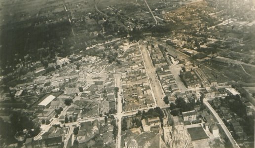 Guelph Ontario from the Air (HS85-10-36359)