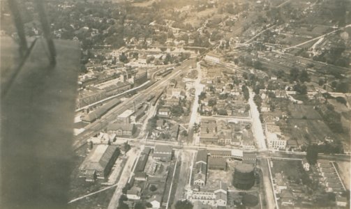 Guelph Ontario from the Air (HS85-10-36363)