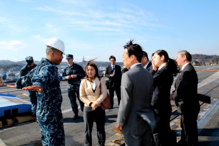 Guests tour USS George Washington in Japan. (8455084371)