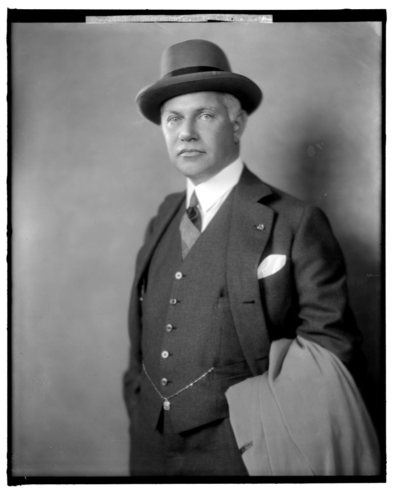 GUGGENHEIM, M.R. COLONEL LCCN2016862657