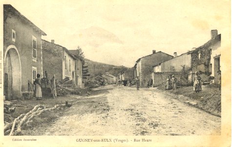Gugney-aux-Aulx-CPA-Rue-Haute